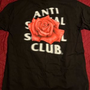 antisocial social club Rose Tee size Large